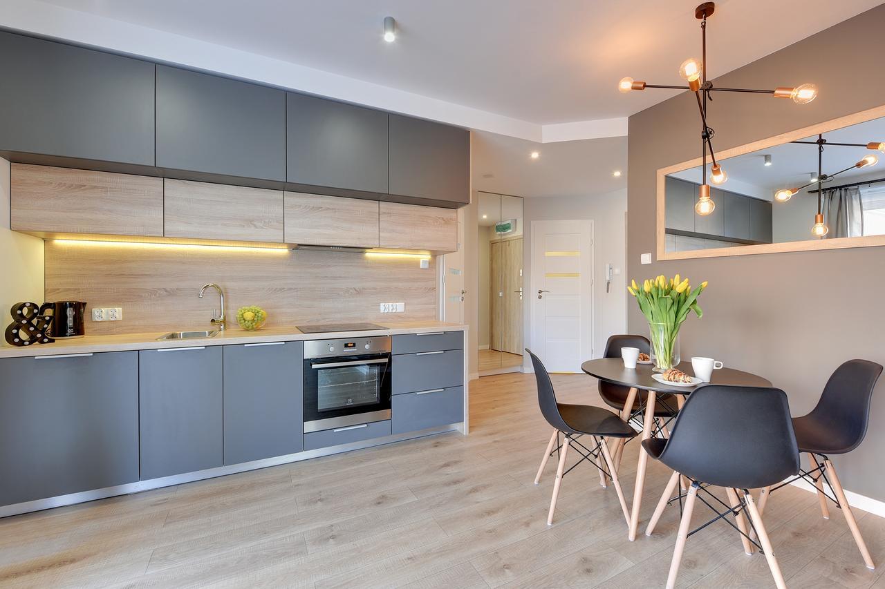 Apartamenty Chmielna 72 กดัญสก์ ภายนอก รูปภาพ