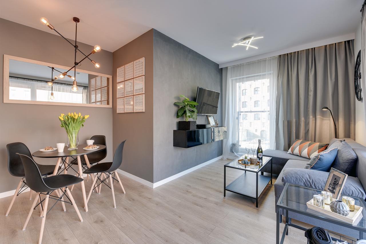 Apartamenty Chmielna 72 กดัญสก์ ภายนอก รูปภาพ